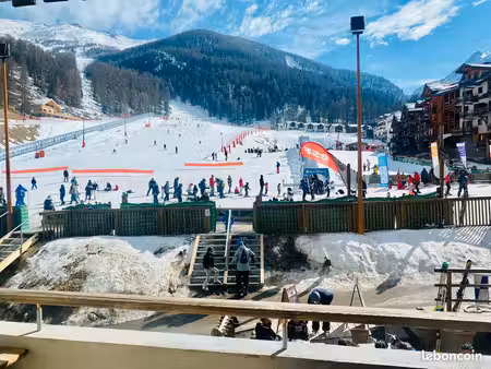 les orres 1800 – skis aux pieds – plein sud – 6 couchages 159 000