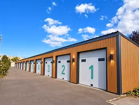 box neuf 40 m² avec hauteur 3 3m – buchelay – 1 km a13