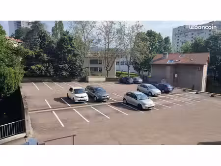 vends place de parking