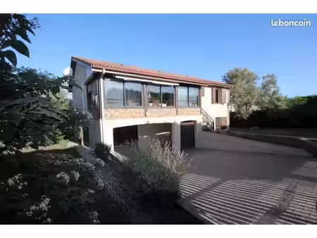 maison 7 pièces 135 m²
