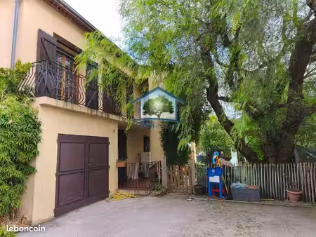 maison 9 pièces 177 m²