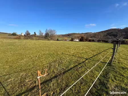 terrain constructible - 1230m²