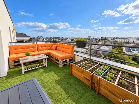 ? t3 meublé 67 m²; terrasse - parking à joue les tours (mairie)