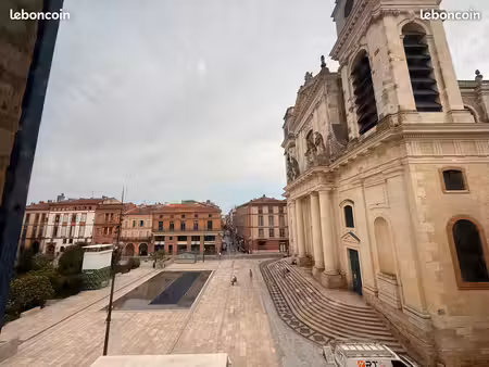 t2 non meublé – 56m2 – hyper centre/ vue exceptionnelle cathédrale