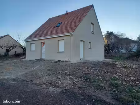 maison 3 chambre secteur catenoy