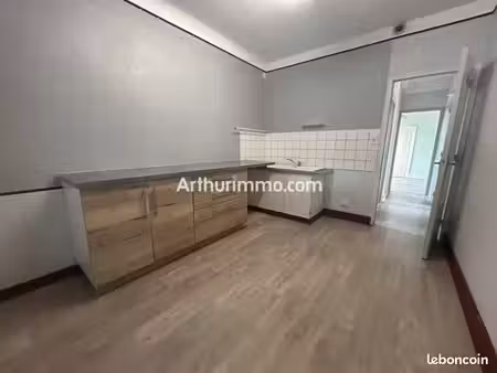 appartement 3 pièces 69 m²