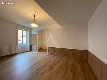 appartement 3 pièces 69 m²