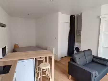 t1 bis 26 m² meublé et rénové – hyper centre ruelle