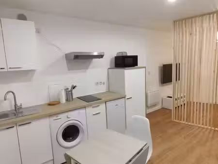 t1 bis meublé rénové et lumineux – hyper centre ruelle
