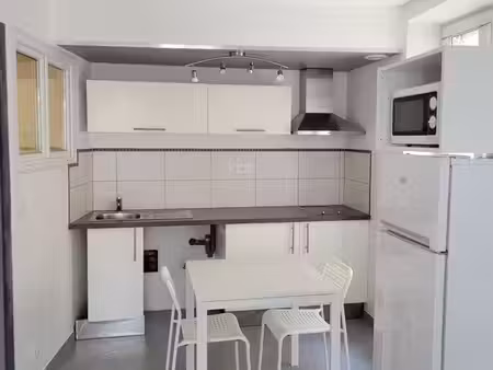 appartement t2 meublé – gigean