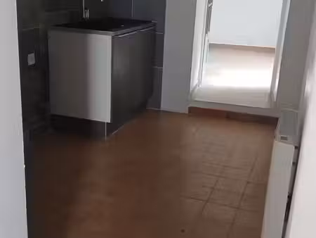 a louer rez-de-chaussée appartement de 38 74 m2