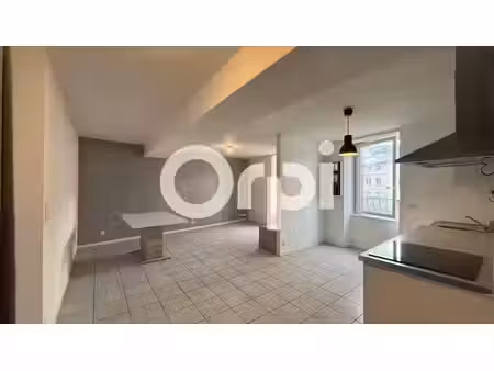 location appartement 3 pièces 58.5 m² à rive-de-gier (42800)  585 €
