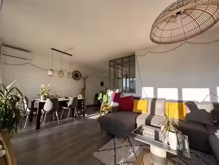 location meublée appartement 3 pièces 67.69 m² à marseille 9ème (13009)  1 250 €