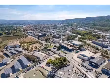 location locaux professionnels 717 m² à châteauneuf-les-martigues (13220)  10 750 €