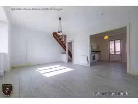 duplex au coeur du village