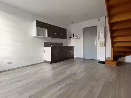 appartement de type t2 en duplex de 24.68 m² à nogent sur oise