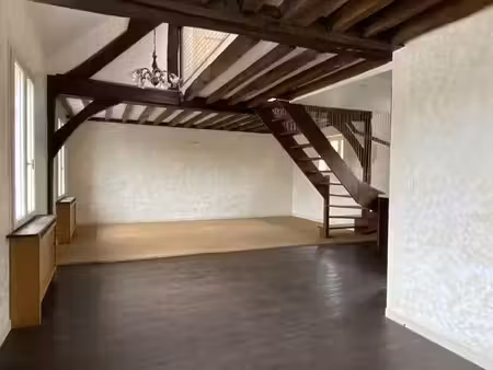 a louer centre ville charmant f3 en duplex