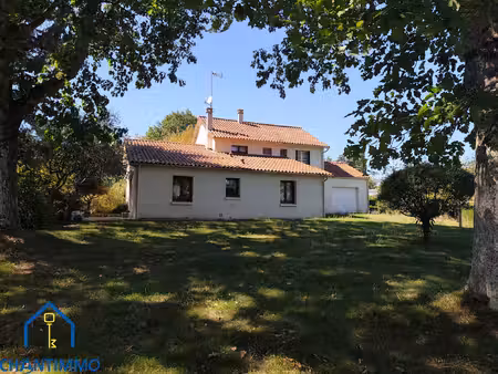 maison de charme des années 60 avec vaste terrain arboré