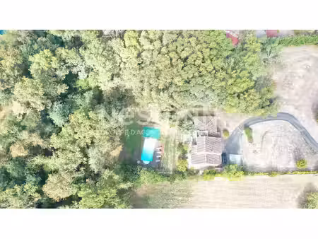 maison de 201m² sur une parcelle d'environ 2500m² avec piscine  vieille toulouse 31320