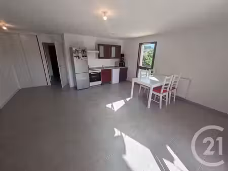 appartement t3 à louer - 3 pièces - 64 07 m2 - st medard en jalles - 33 - aquitaine