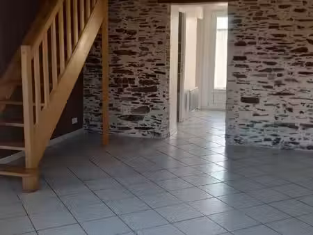 maison a louer a la regrippiere