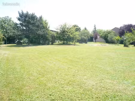 maison neuve de 92 m² au centre du village sur 350 m² de terrain