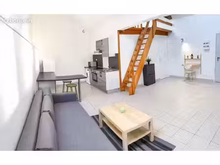 appartement style loft 45m² avec mezzanine à condé : pompe à chaleur dpec c  cuisine équip