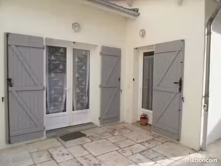 maison de village- serrières