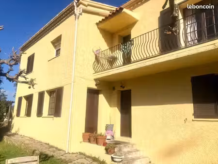 appartement t2 en rez de jardin de villa