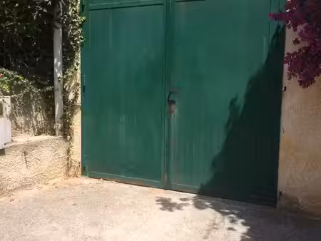 garage avec électricité