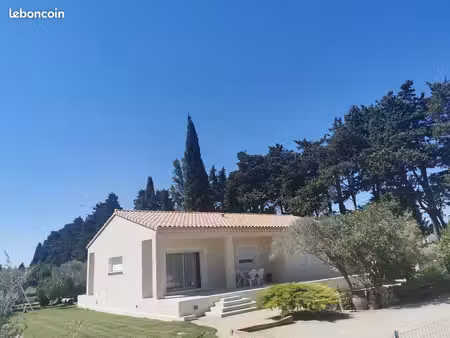 maison meublée dans propriété sécurisée
