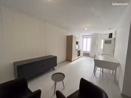 studio 1 pièce 30 m²