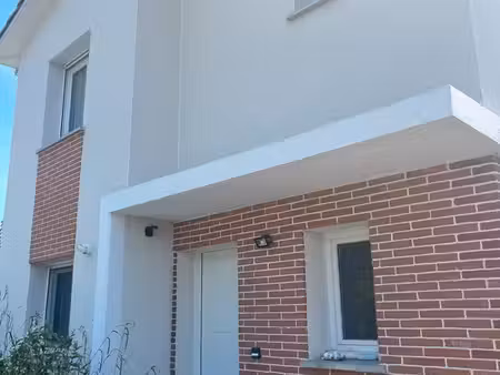 jolie maison moderne t4 en cœur du village