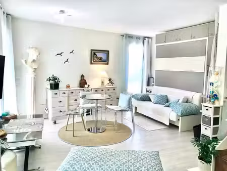 appartement 40m2  cassis centre