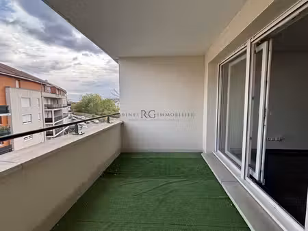 idéal investisseur primo-accédant - f2 avec balcon
