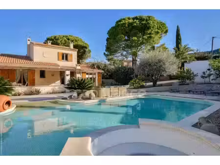 maison à vendre 7 pièces ceyreste (13) piscine pool-house sur 1200 m2 de terrain