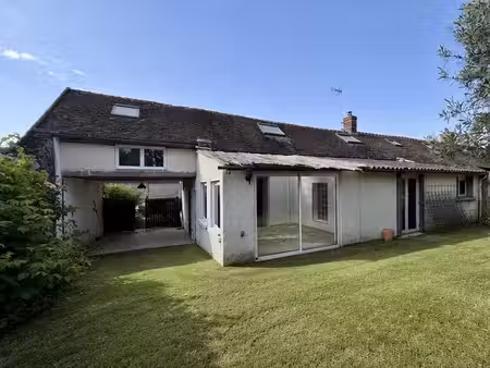 charmante maison 2 chambres à villemer avec jardin
