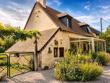 corps de ferme 2 maisons  et dépendances diverses 11 pièce(s) 240 m2