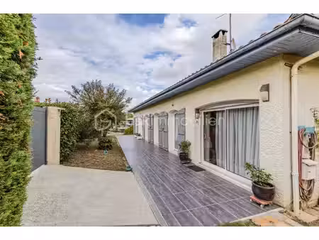 maison de 111 m² à salleboeuf