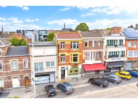 chaleureux appartement duplex dans l'hyper centre de visé