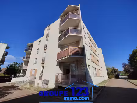migennes : un appartement en rez-de-chaussée avec loggia  po