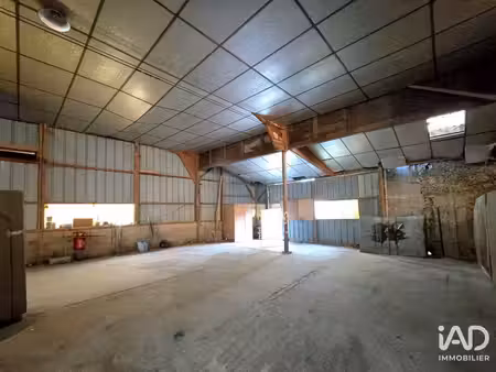 garage à essarts en bocage (85140)