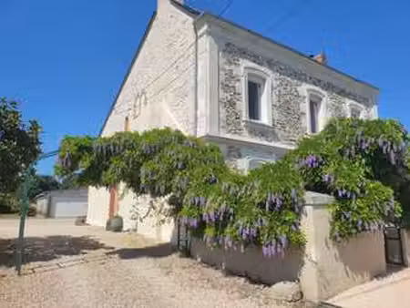 vente demeure d'exception piscine à bécon-les-granits (49370) : à vendre piscine / 180m² b