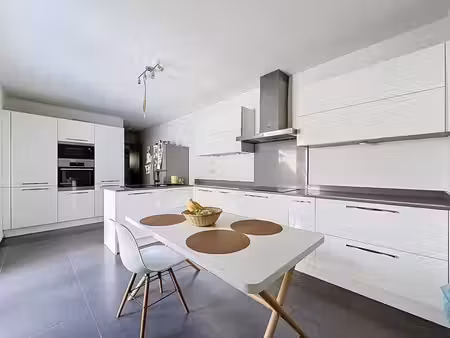 maison unifamiliale 5 chambres avec jardin