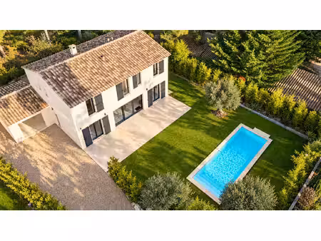 éguilles villa contemporaine prestations haut de gamme domaine sécurisé