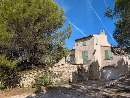 eguilles - villa de 115m² sur 2186 m² de terrain