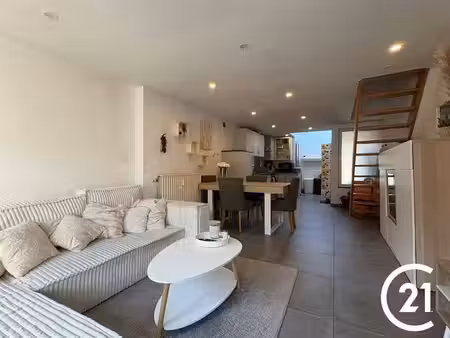 appartement duplex en plein centre de ciney