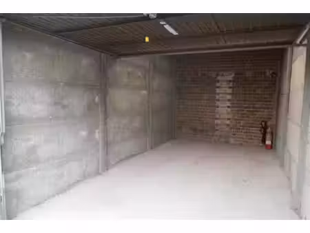 parking/boxe de garage