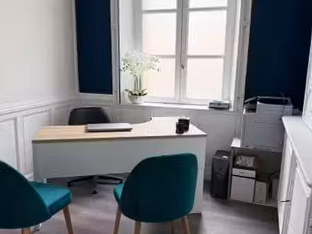 location bureaux et commerces à caen (14000) : à louer / 10m² caen