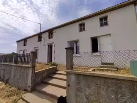 location maison à essarts-en-bocage (85140) : à louer / 91m² essarts-en-bocage